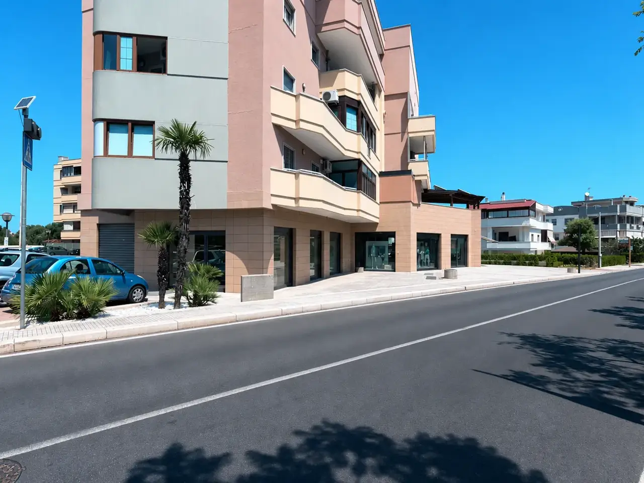 Gastronomia in Via Amleto Pesce, Monopoli, {3} - Foto 1