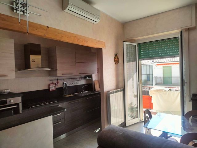 2-room flat in Via San Francesco 14, Pietra Ligure - Photo 1