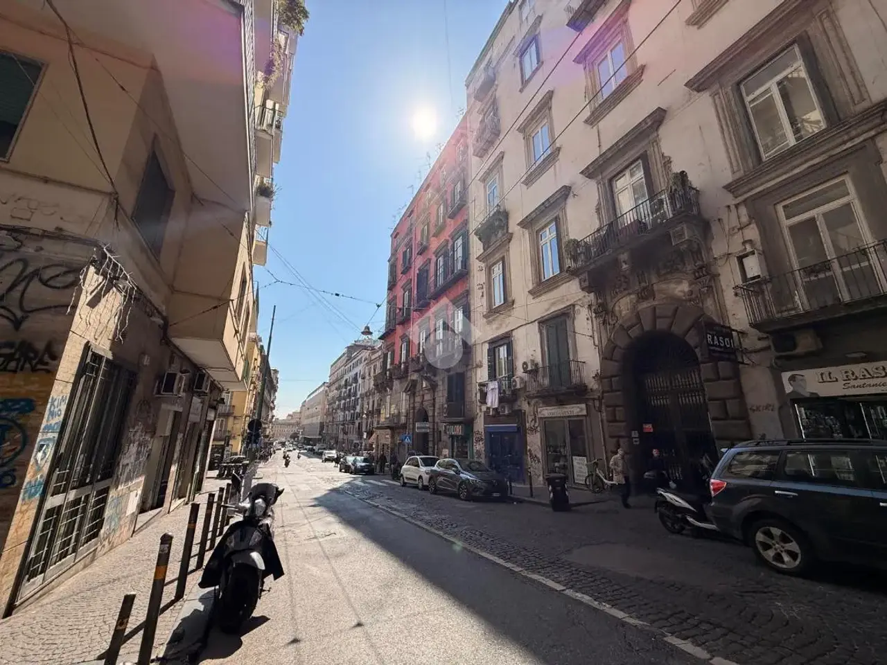 Negozio in Vico Monteleone 4, Napoli, {3} - Foto 1