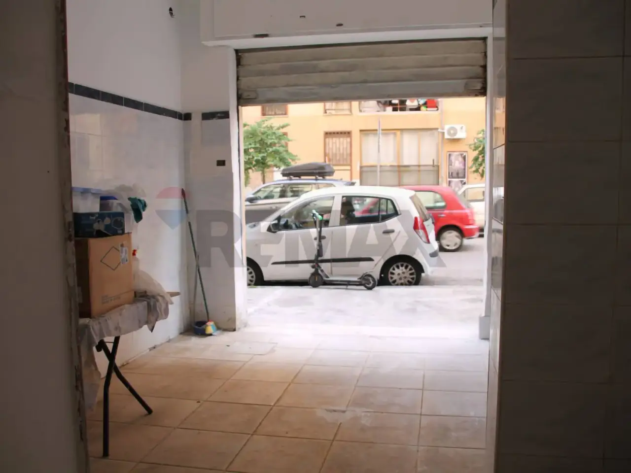 Negozio in Via Carmelo Onorato 44, Palermo, {3} - Foto 1