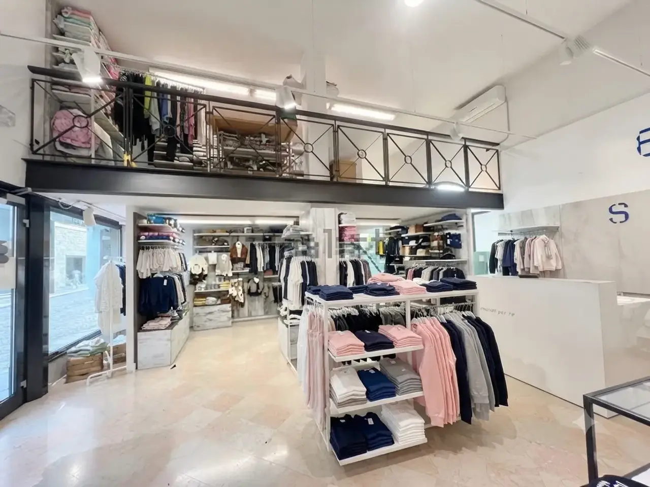 Negozio in Via Romanina 15, Castelfranco Veneto, {3} - Foto 1