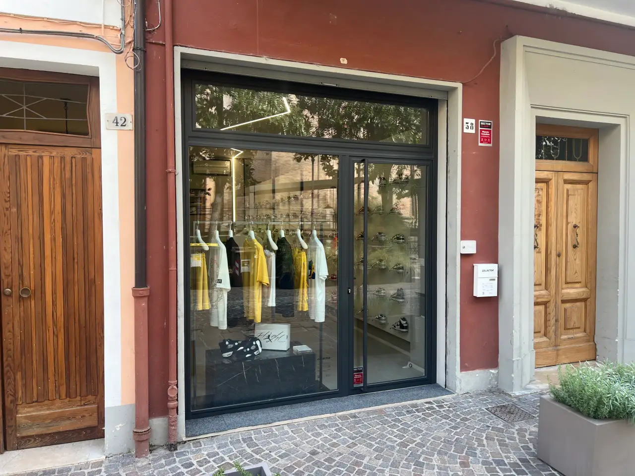 Negozio in Via C. B. Cavour 38, Crevalcore, {3} - Foto 2