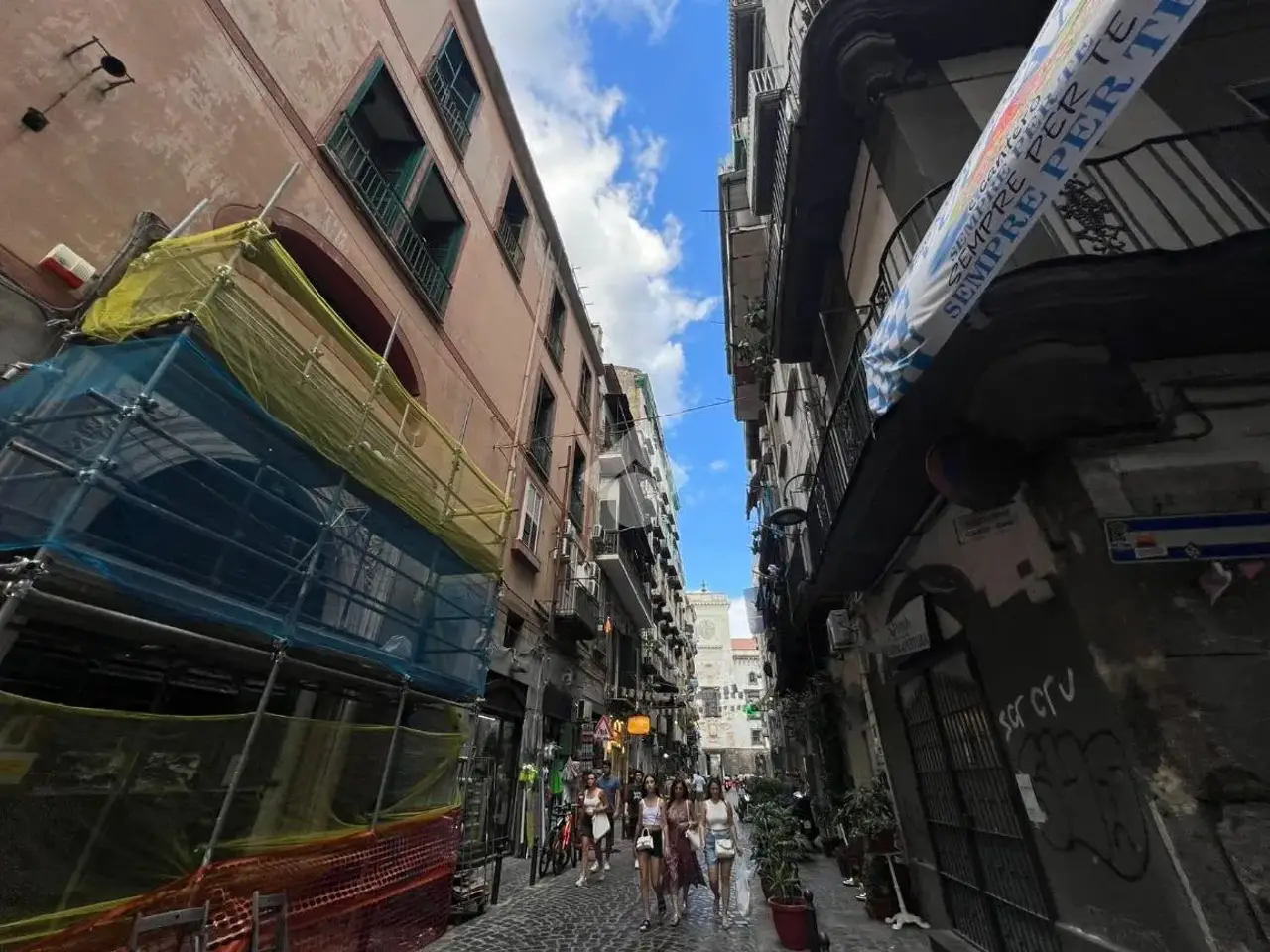 Negozio in Via San Nicola dei Caserti 65, Napoli, {3} - Foto 2