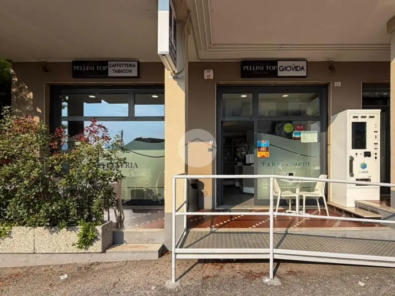 Negozio in Piazza I Maggio 22, Concesio, {3} - Foto 1