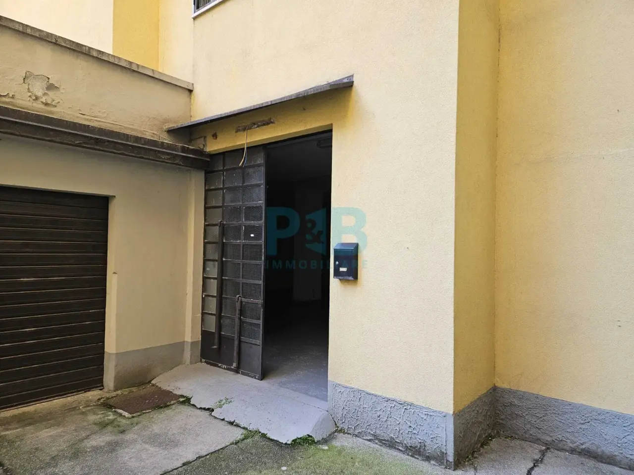 Magazzino in Via Bezzecca 33, Brescia, {3} - Foto 2
