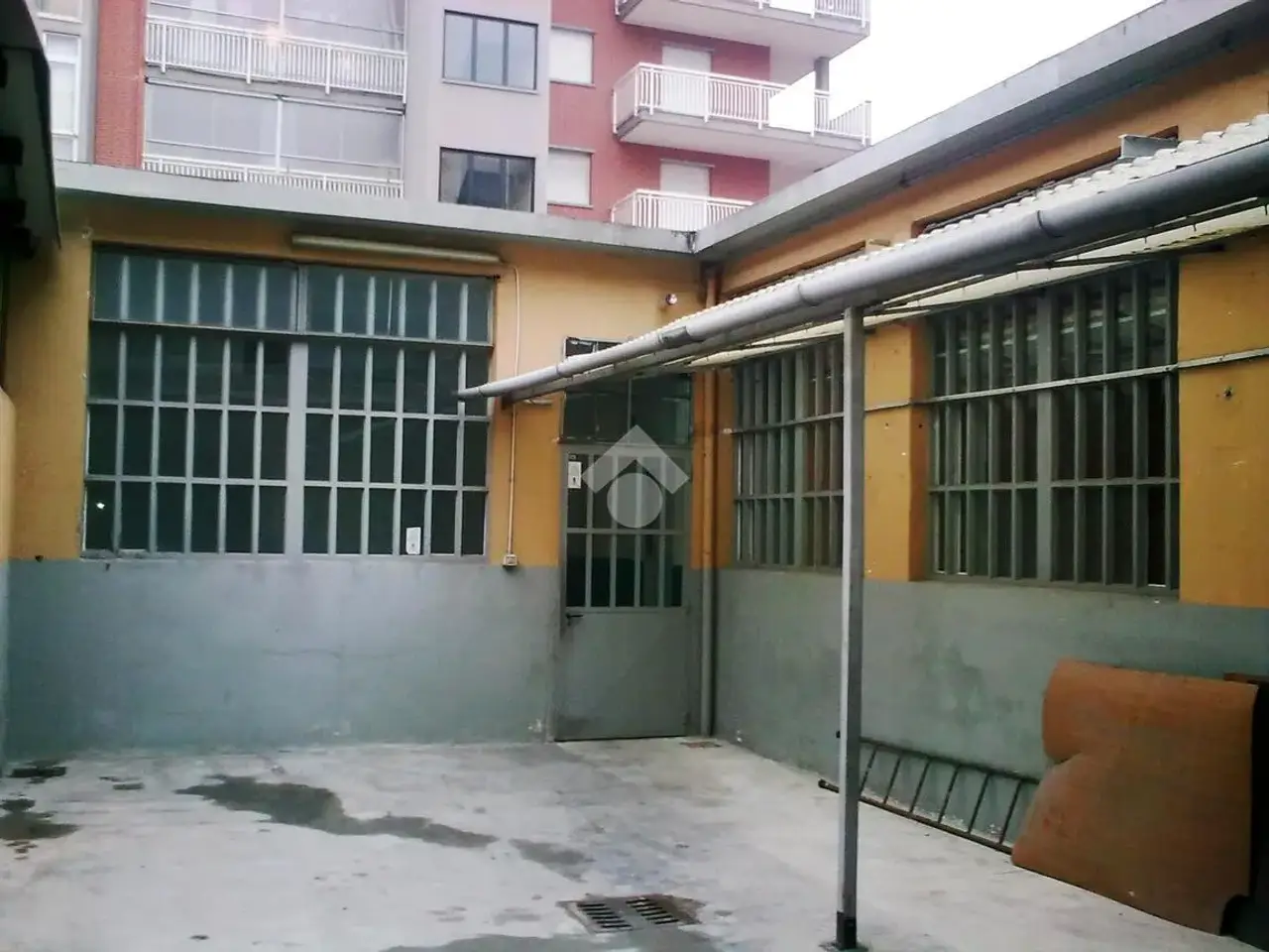 Laboratorio in Via Eritrea 28, Torino, {3} - Foto 1