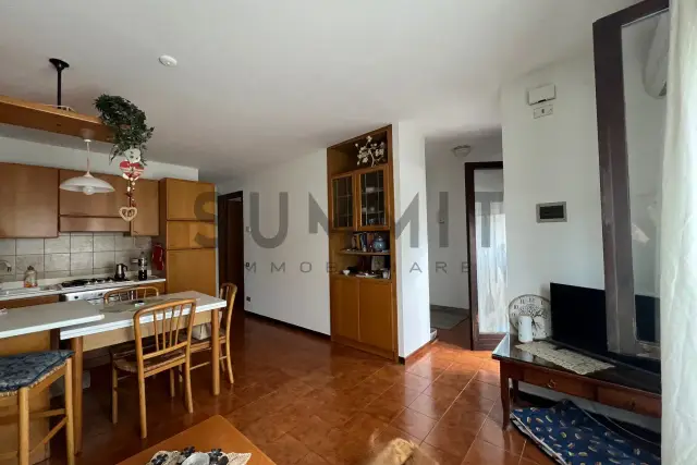 2-room flat in {3}, Schio - Photo 1