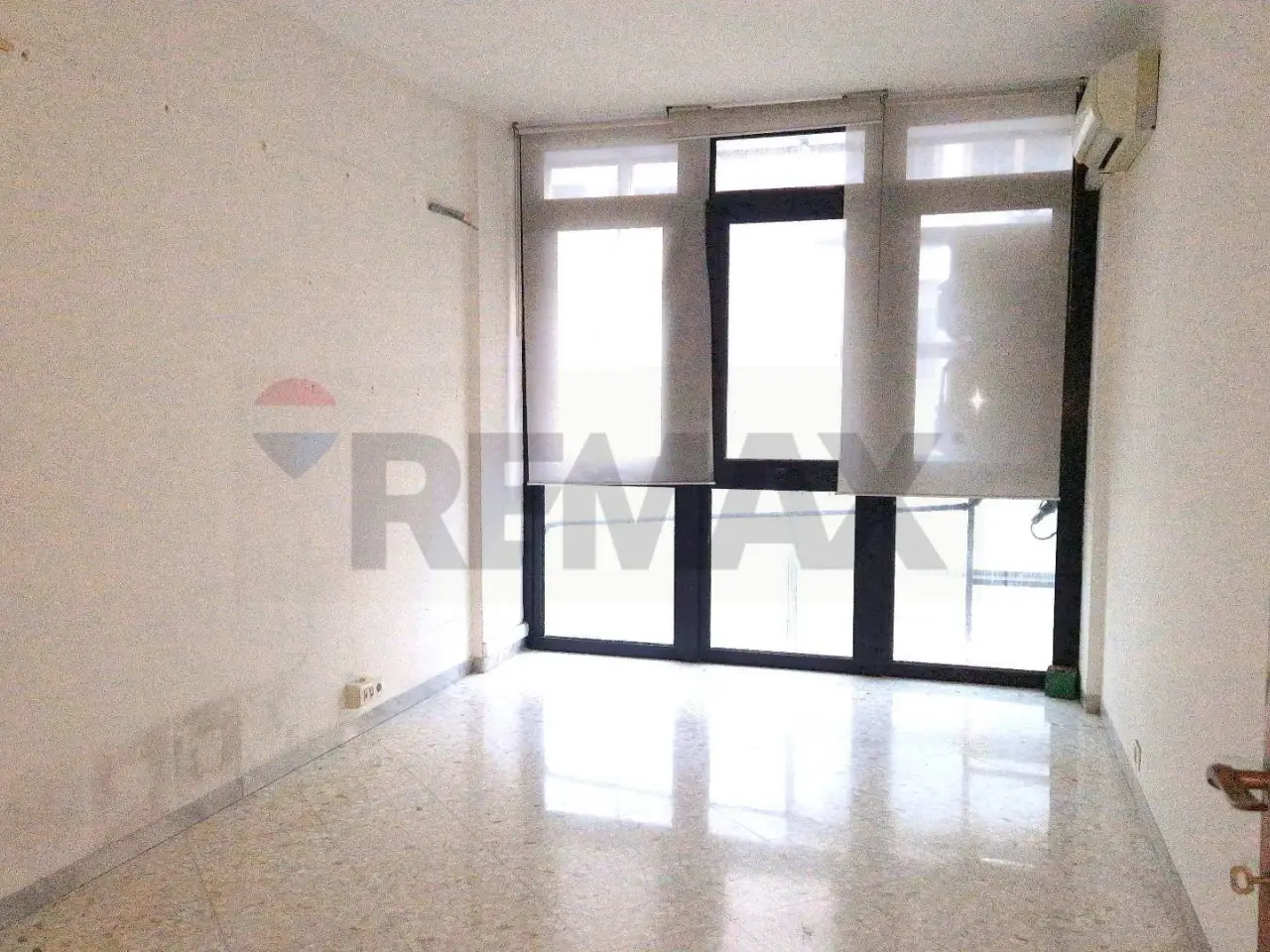 Ufficio in Principe Amedeo 25, Bari, {3} - Foto 2