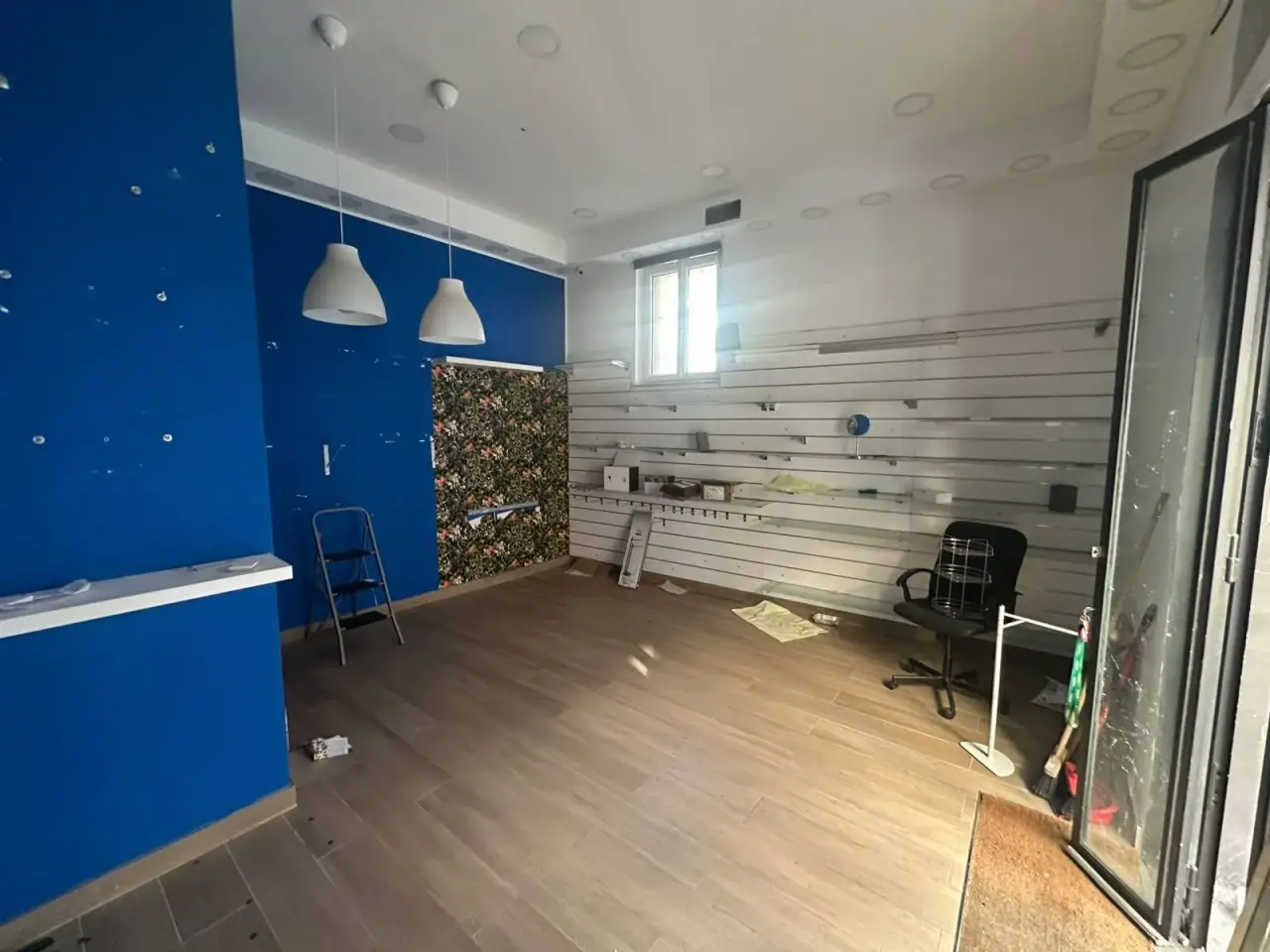 Negozio in Via San Giovanni 33, Caserta, {3} - Foto 2