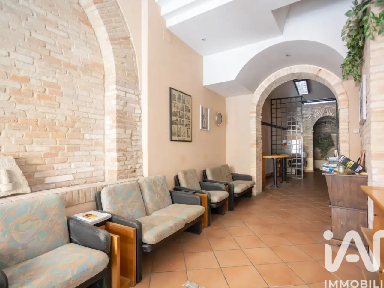 Ufficio in Corso del Popolo 76, Filottrano, {3} - Foto 1