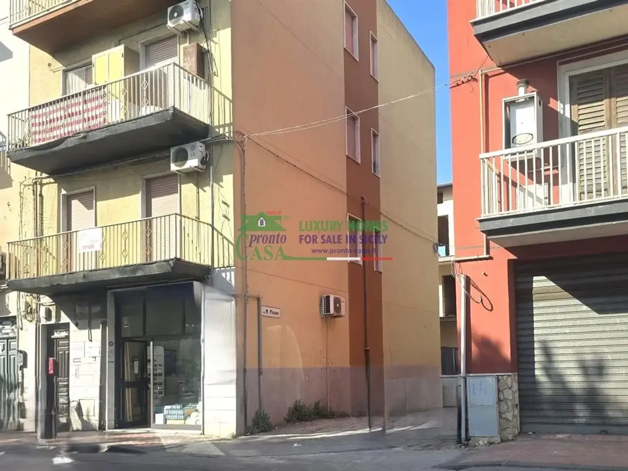 Locale commerciale in , Gela, {3} - Foto 1
