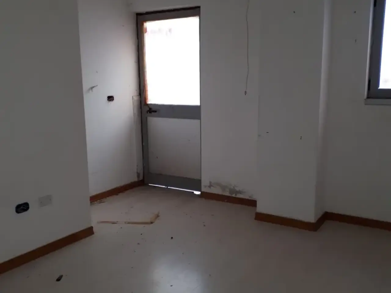 Ufficio in Via Cesare Aroldi, 48, Viadana, Mn, Italia, Viadana, {3} - Foto 1