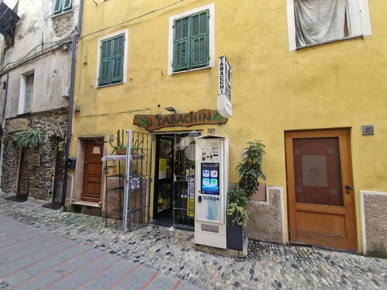 Negozio in Tabacchino Via Marco Bianci 4, Badalucco, {3} - Foto 1