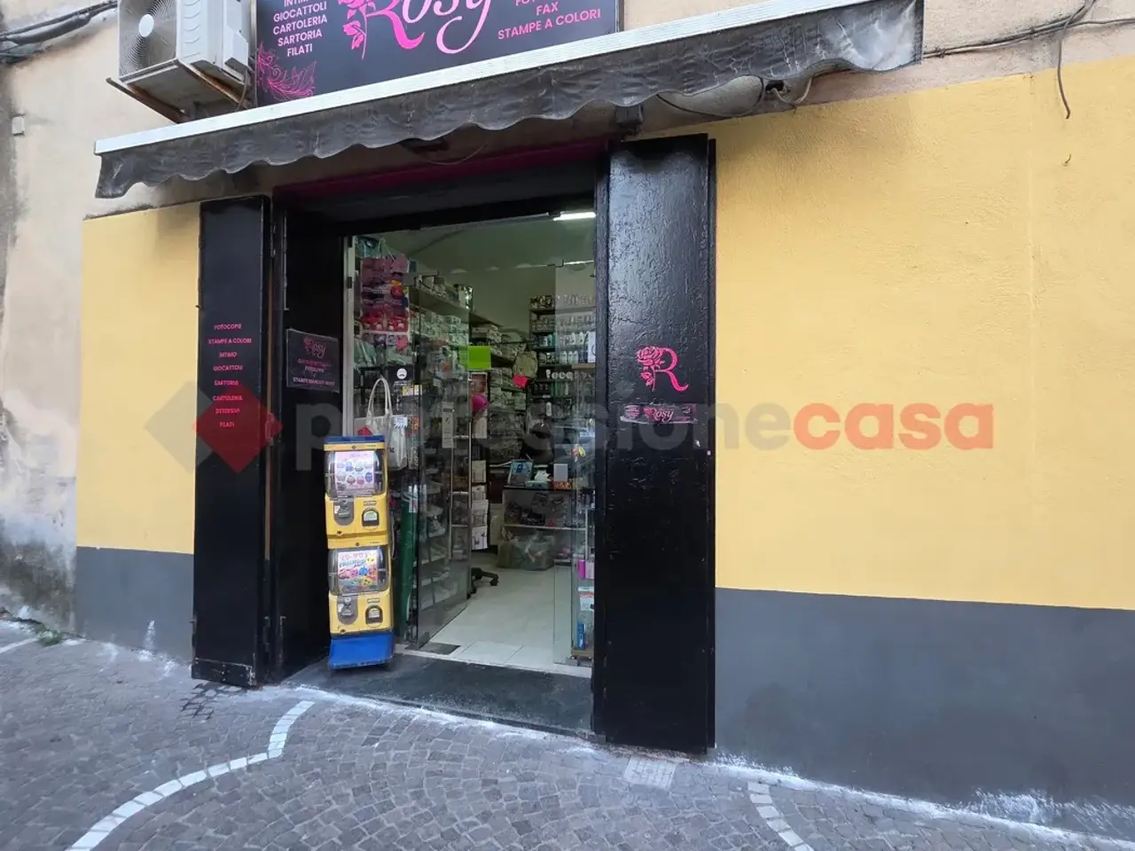 Esercizio commerciale in Via Bernardino Martirano 2/a/B, Napoli, {3} - Foto 2