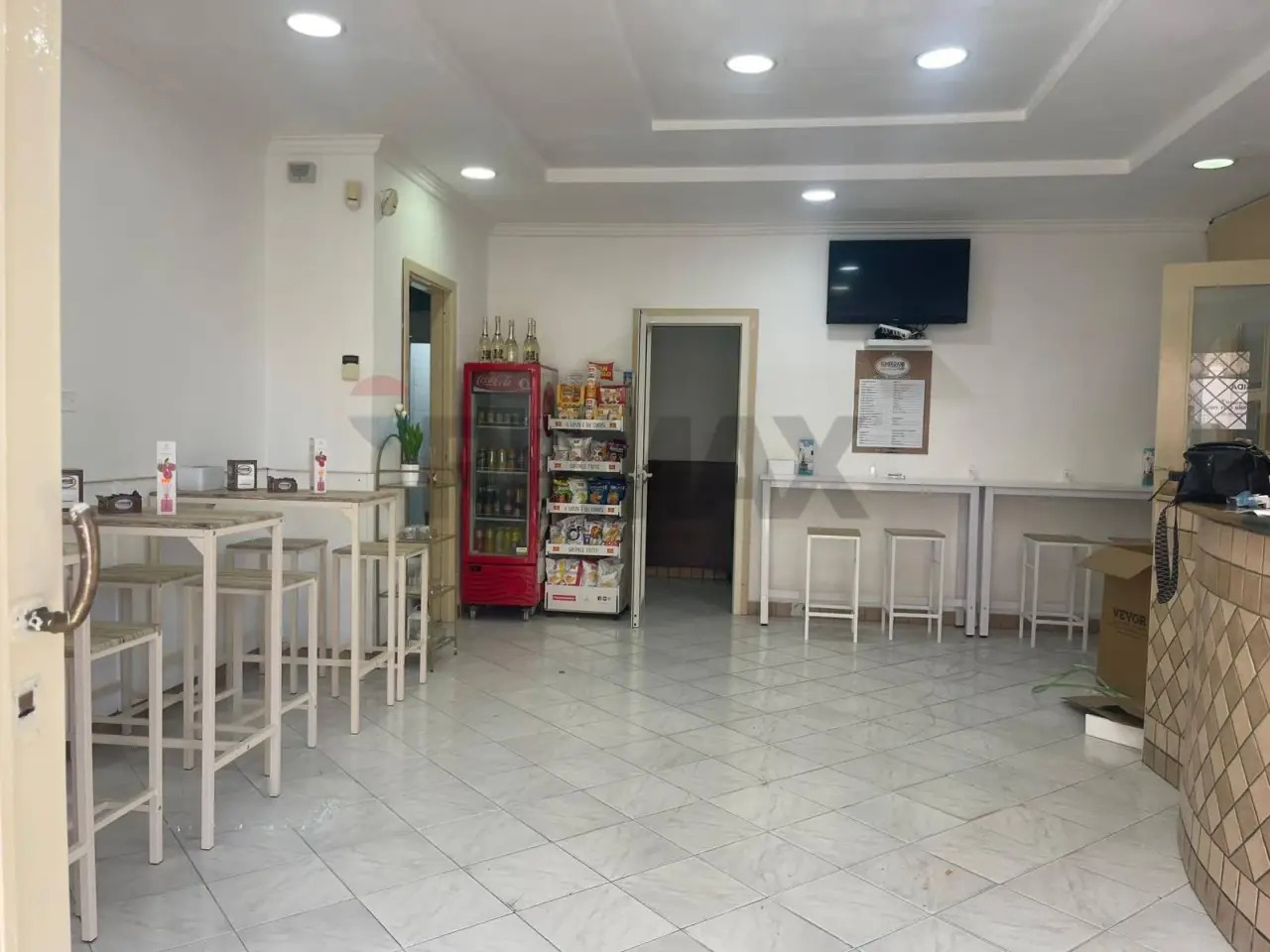 Negozio in Via Antonio Gramsci 18, Torre Del Greco, {3} - Foto 1