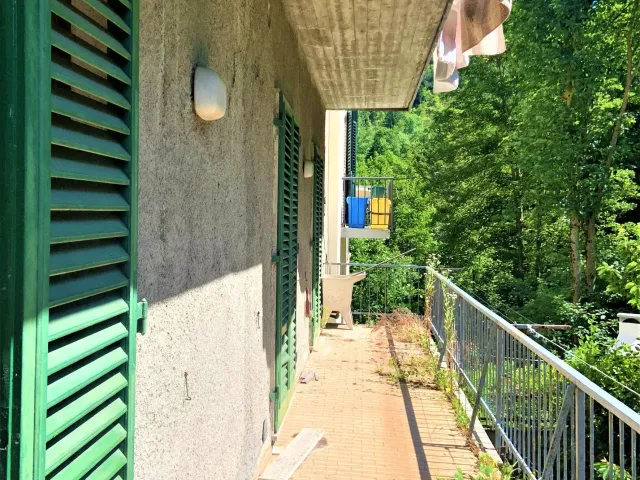 Vierzimmerwohnung in Via dell'Appennino, Vernio - Foto 1