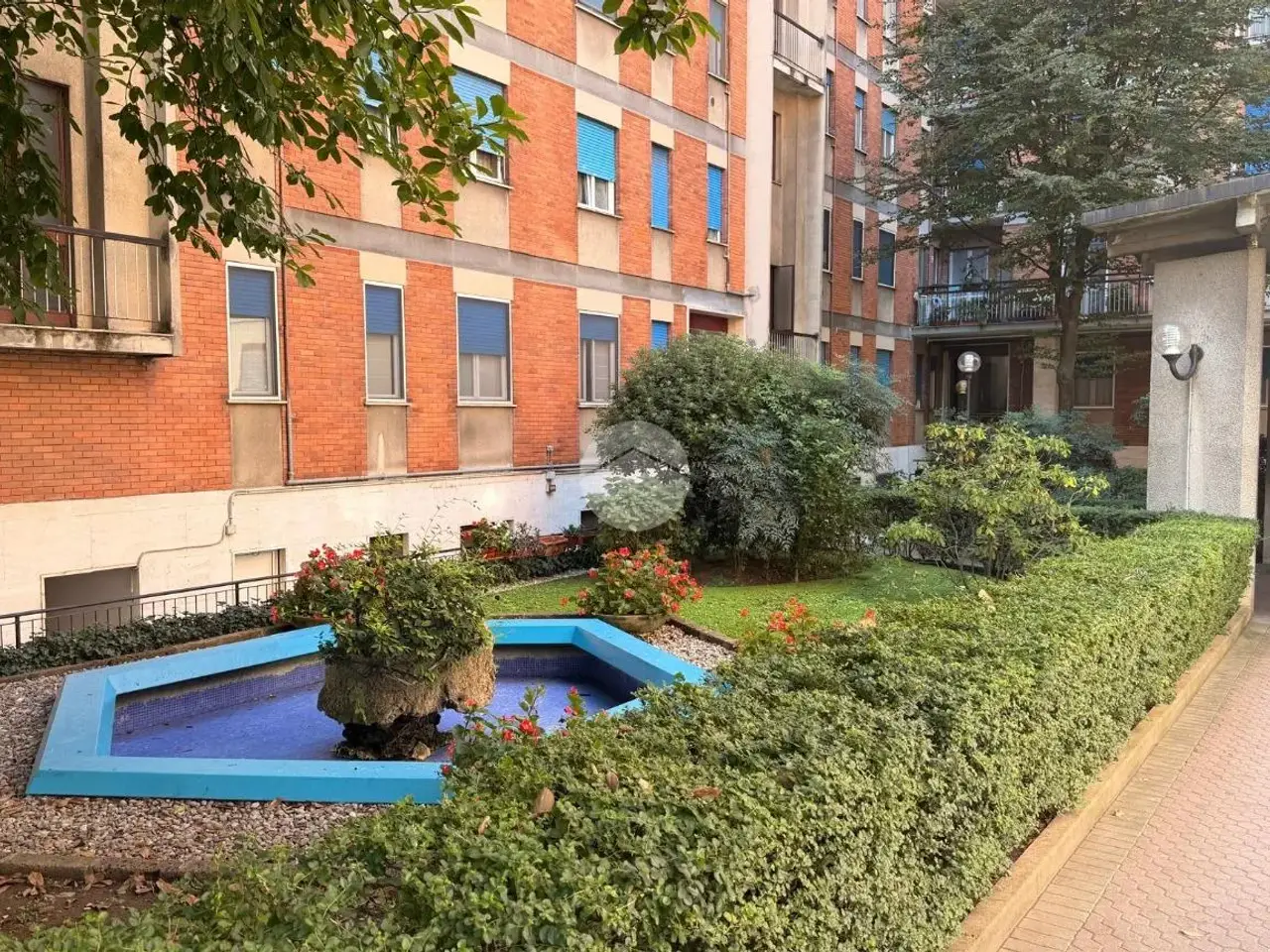 Laboratorio in Via Arcivescovo Romilli 16, Milano, {3} - Foto 2