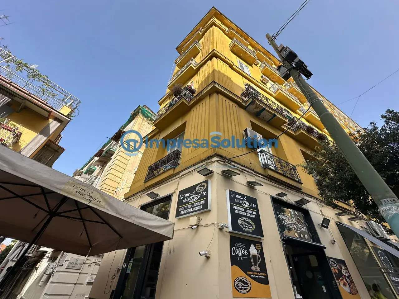 Bar in Corso Giuseppe Garibaldi, Napoli, {3} - Foto 2