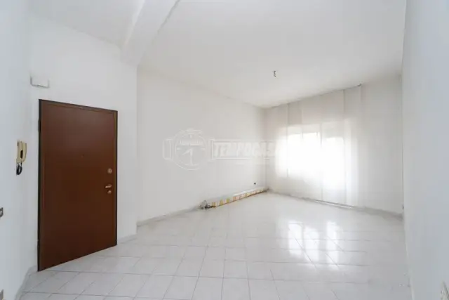 2-room flat, Villasanta - Photo 1