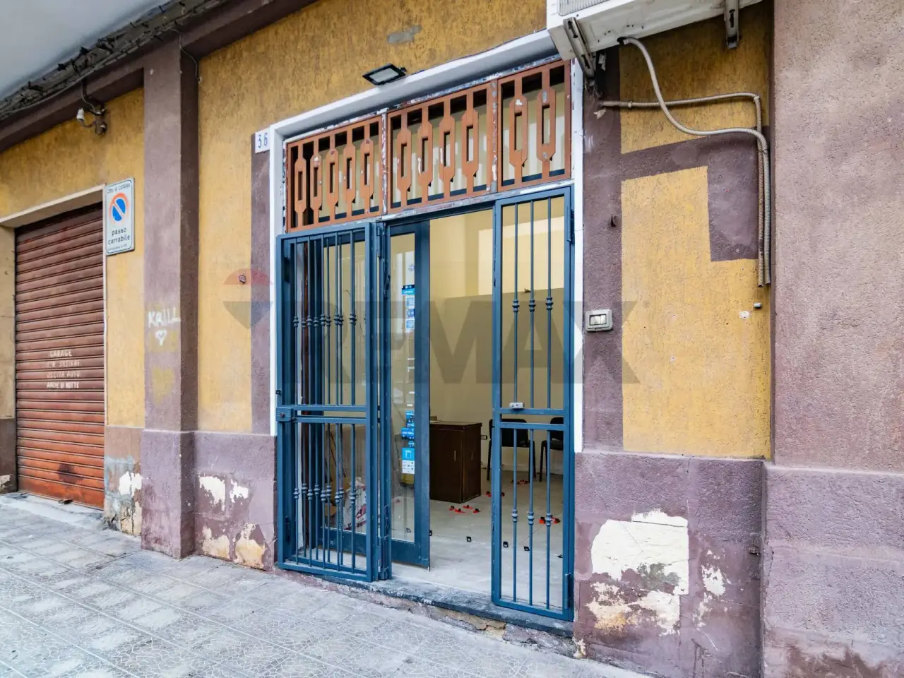 Negozio in Via Pier Luigi Deodato 36, Catania, {3} - Foto 2