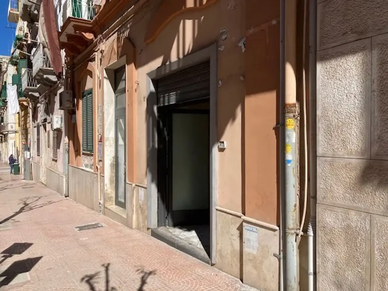 Negozio in Via Dante 11, Taranto, {3} - Foto 1