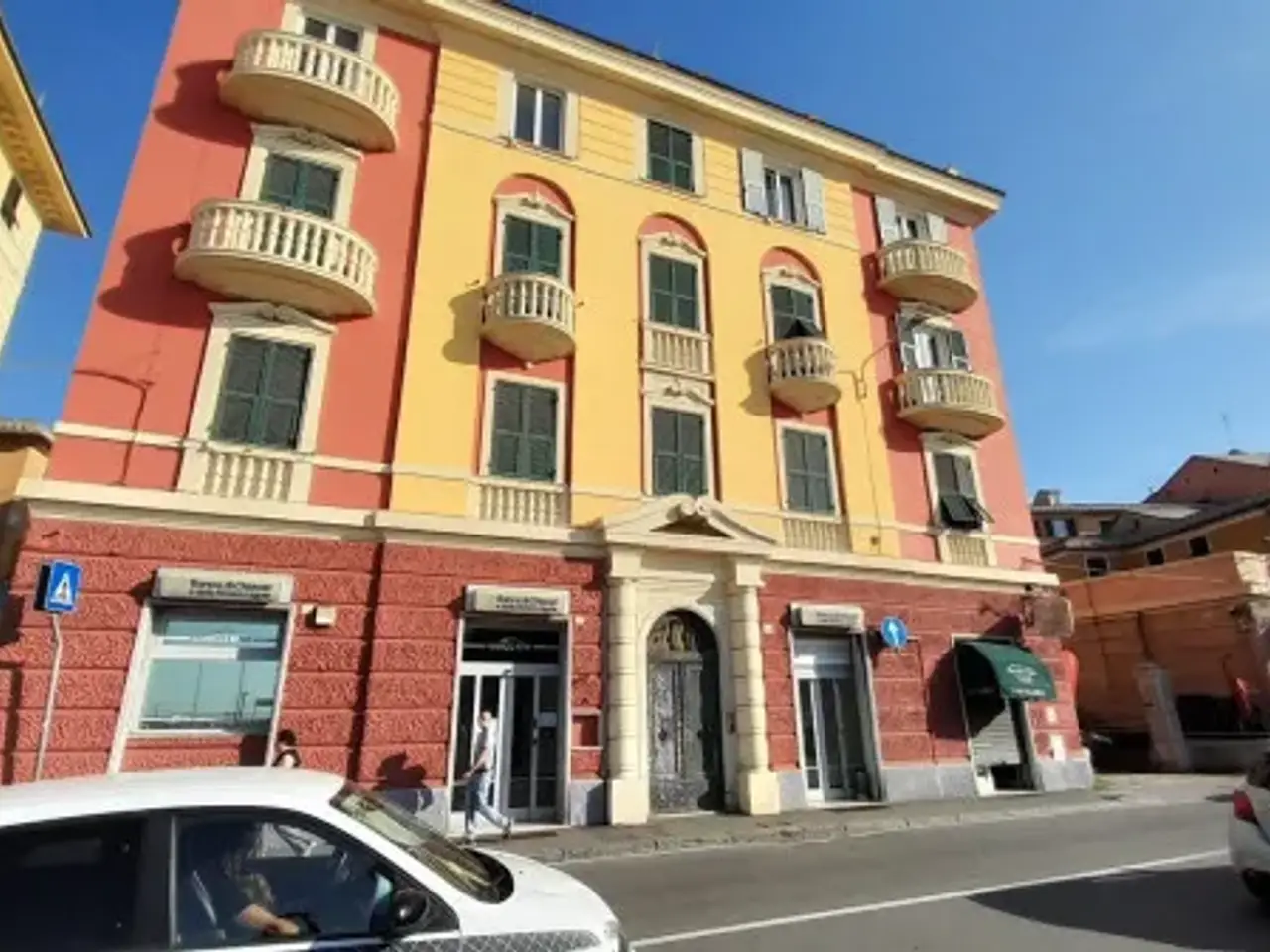 Negozio in Via Don Giovanni Verità 9/33r, Genova, {3} - Foto 1