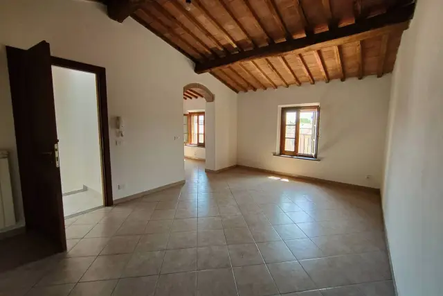 Vierzimmerwohnung in Via Giovanni Cosimo Bonomo, San Giuliano Terme - Foto 1