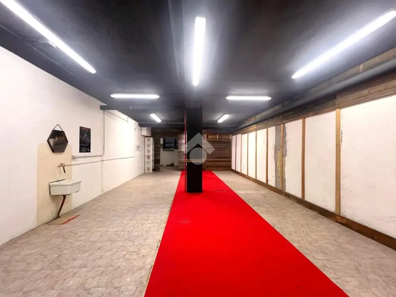 Magazzino in Viale Stelvio 126, Morbegno, {3} - Foto 1
