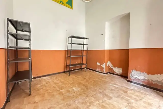 Magazzino in vendita, Via Anton Giulio Barrili 2, Savona - Foto 1