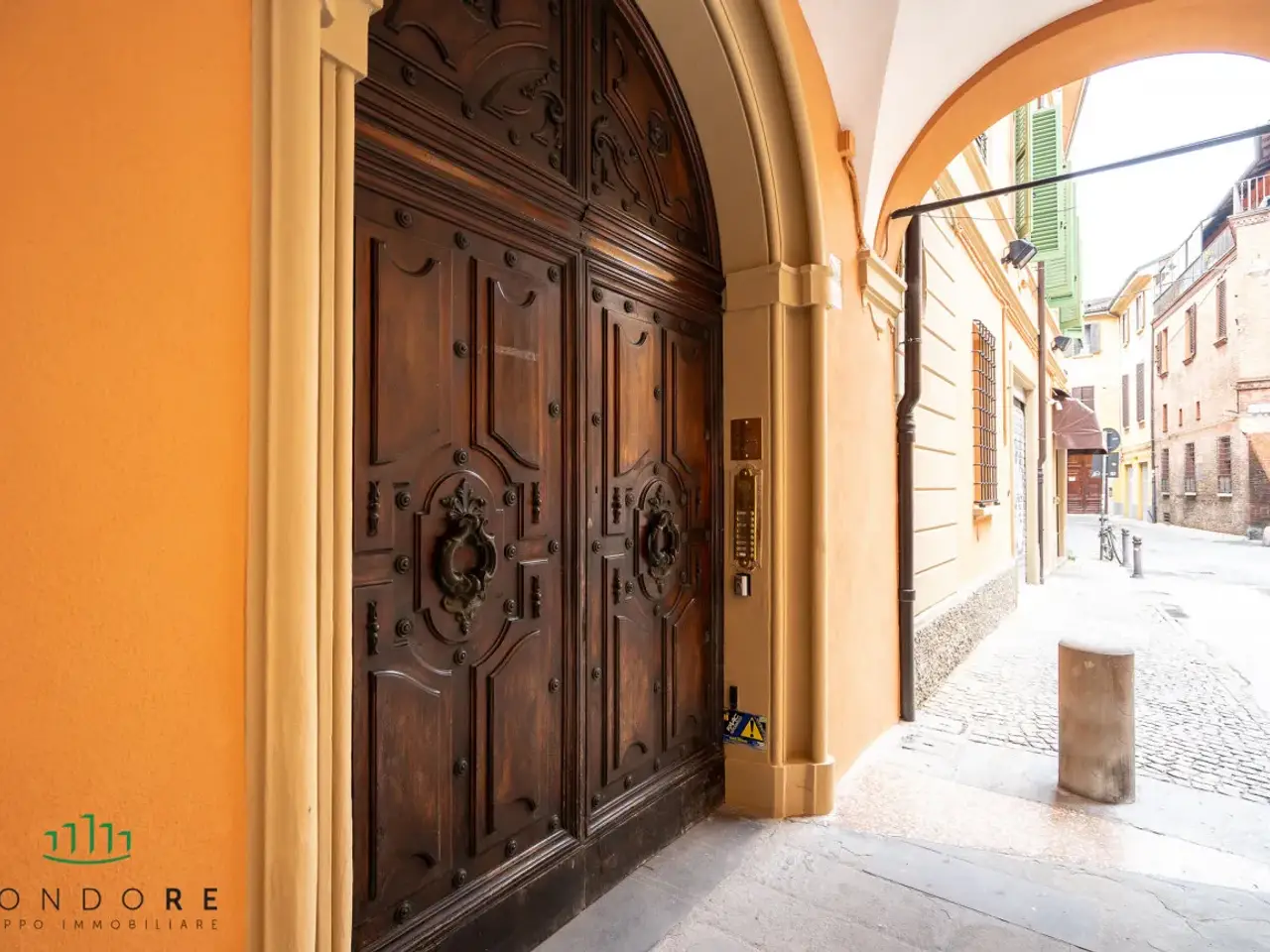 Ufficio in Ad.Ze Strada Maggiore, Bologna, {3} - Foto 1