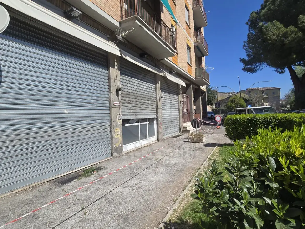 Negozio in Via Lungonera Cimarelli, 3, Terni, {3} - Foto 1