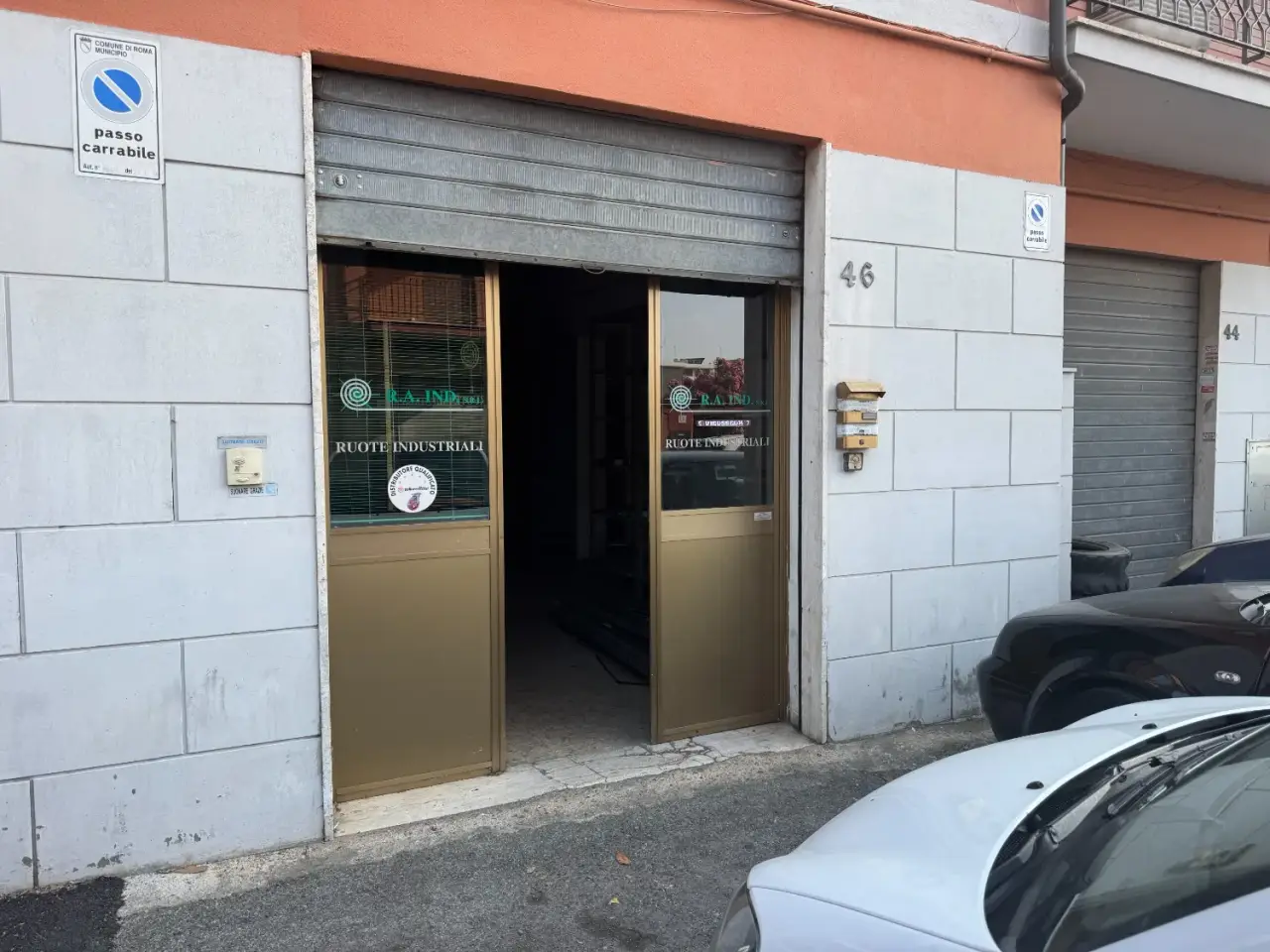 Negozio in Via Pietro Crostarosa 44, Roma, {3} - Foto 2