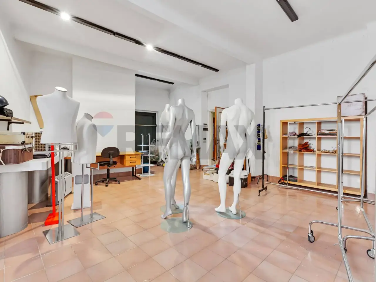 Laboratorio in Via Vittorio Veneto 14, Brugherio, {3} - Foto 2