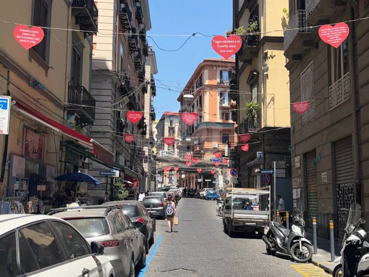 Negozio in Via Padre Luigi Tosti 28, Napoli, {3} - Foto 1