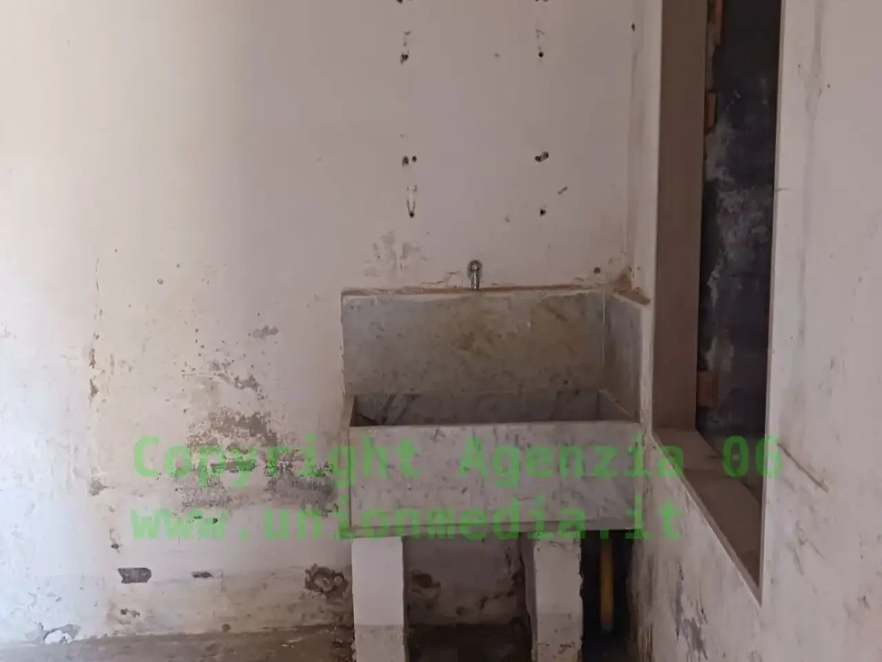Capannone in , Arcola, {3} - Foto 2