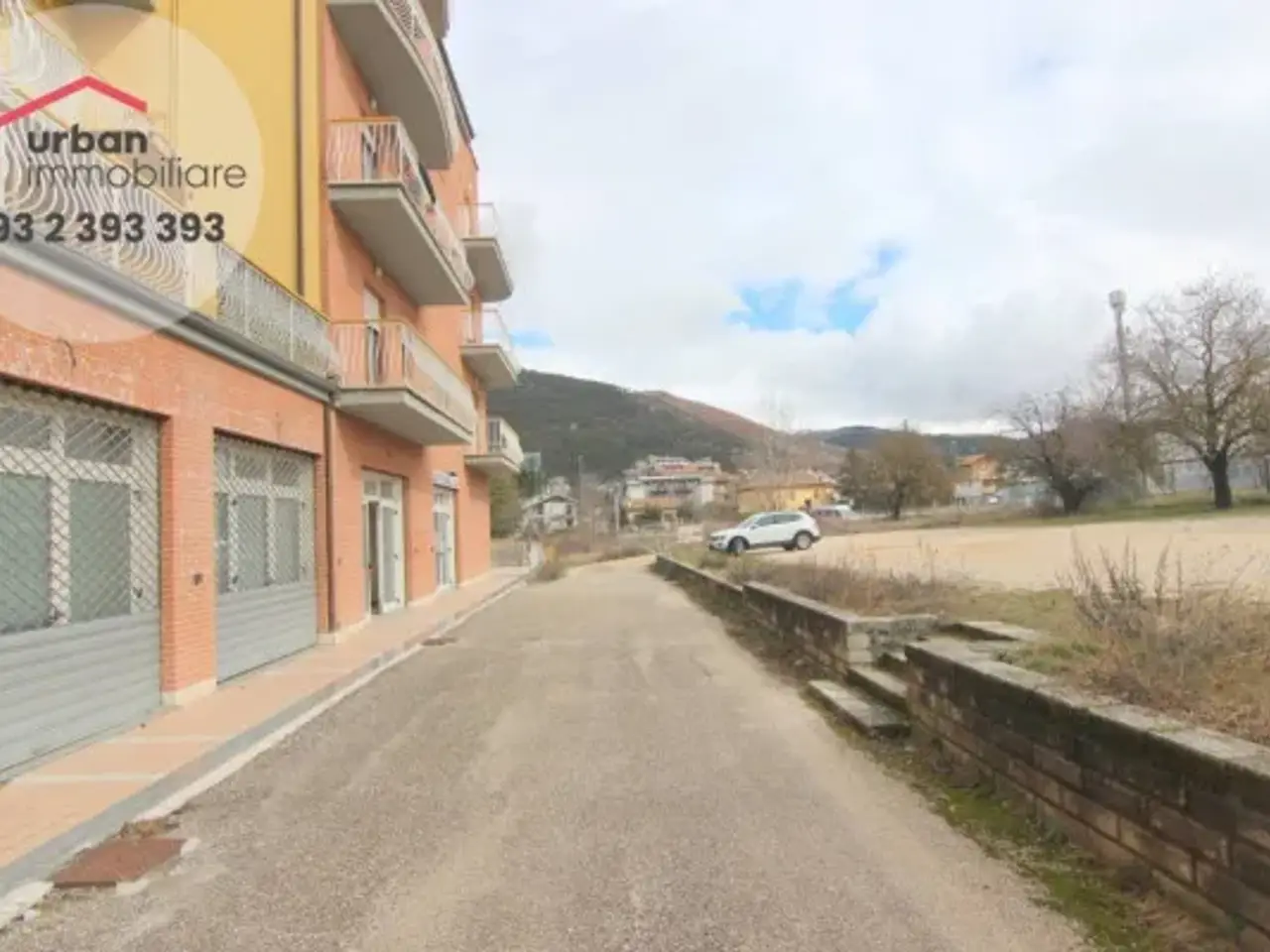Negozio in Via Pratelle, L'Aquila, {3} - Foto 2