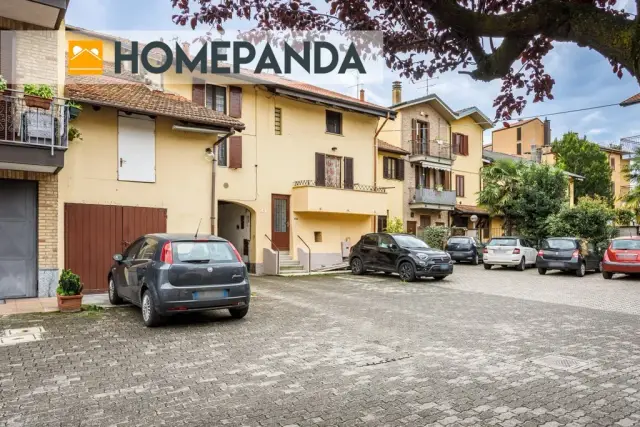 3-room flat in Via Martiri di Belfiore 13, Senago - Photo 1