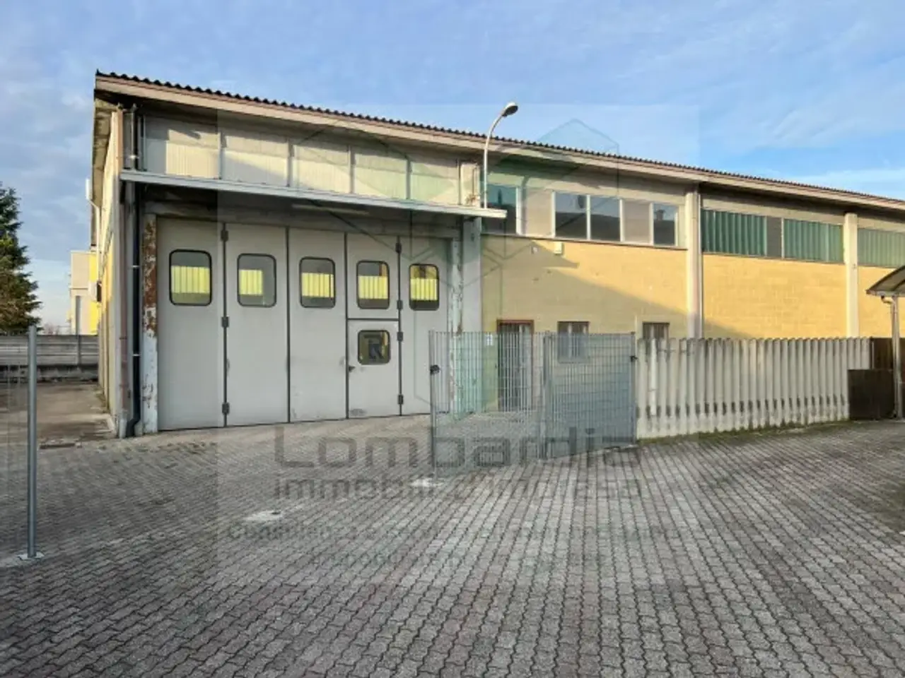 Capannone in Via Aldo Moro 22, Treviglio, {3} - Foto 2