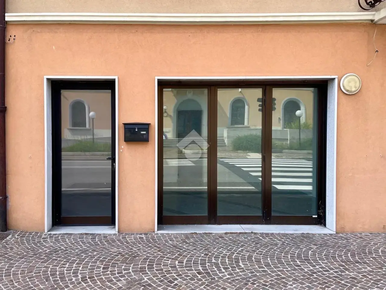 Negozio in Locale Commerciale Via Nazario Sauro 63, San Giorgio Di Nogaro, {3} - Foto 1