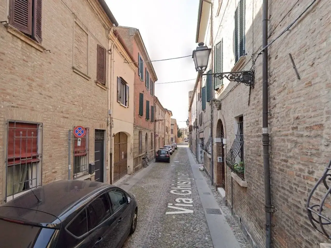 Parcheggio chiuso in , Ferrara, {3} - Foto 1