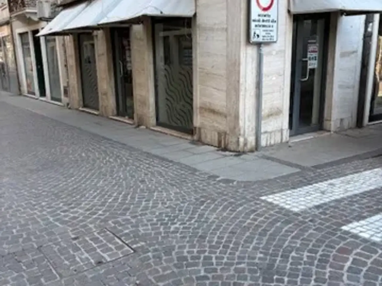 Negozio in Adria Corso Vittorio Emanuele, Adria, {3} - Foto 2