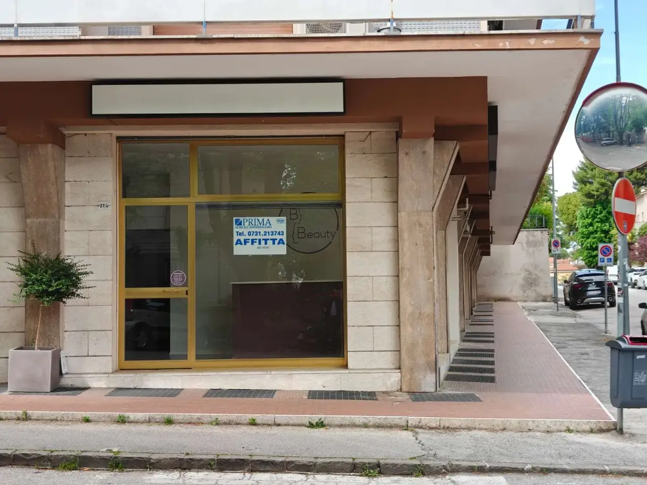 Palazzina commerciale in Via San Francesco 27, Jesi, {3} - Foto 1