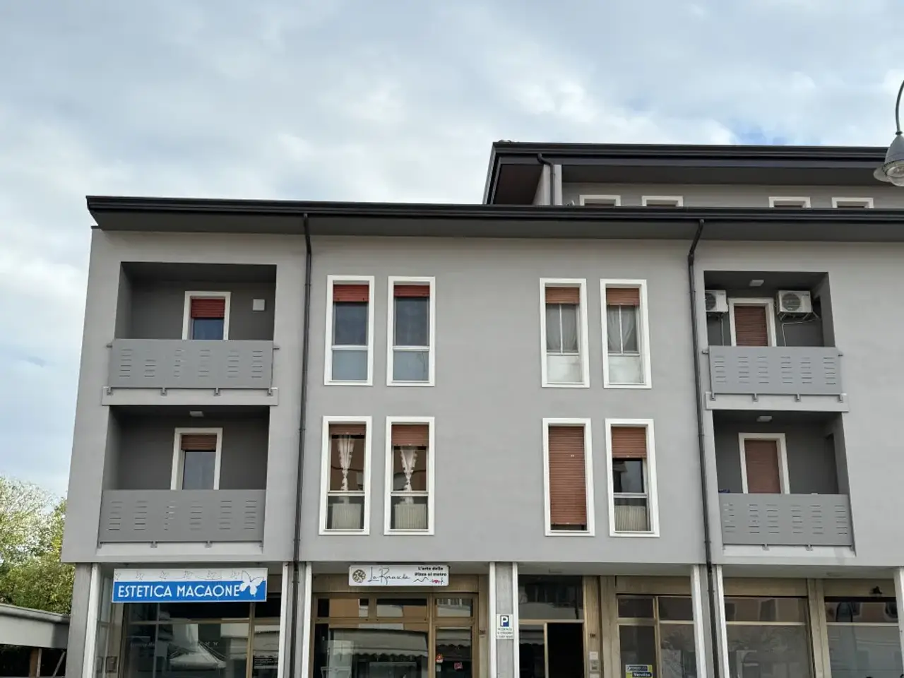 Negozio in Via Generale Antonio Cantore, Pordenone, {3} - Foto 1