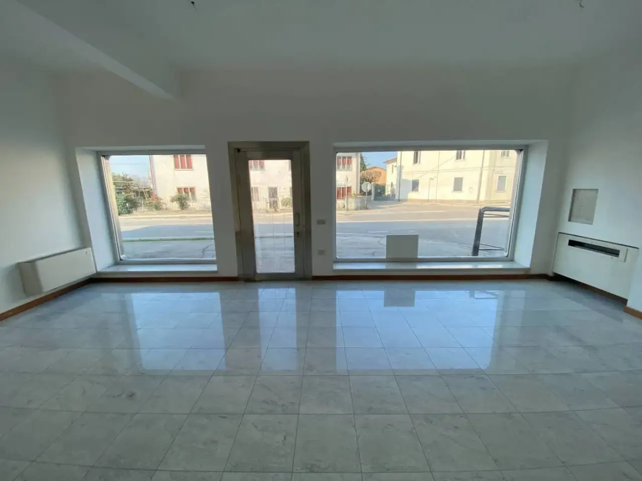 Negozio in Via Cavalieri di Vittorio Veneto 3, Rosa', {3} - Foto 1