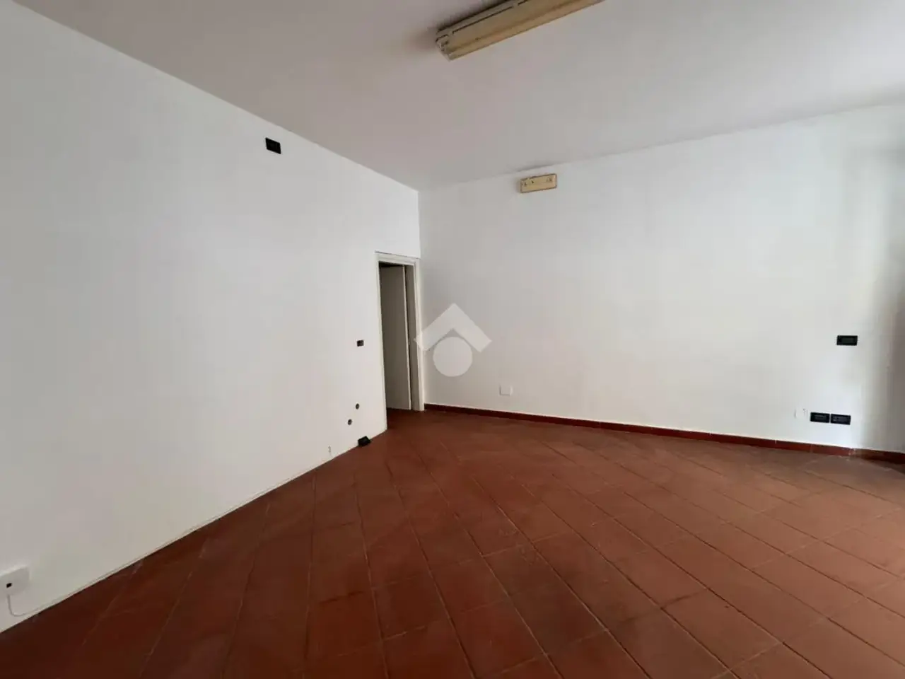 Negozio in Via Cairoli 105, Rimini, {3} - Foto 2