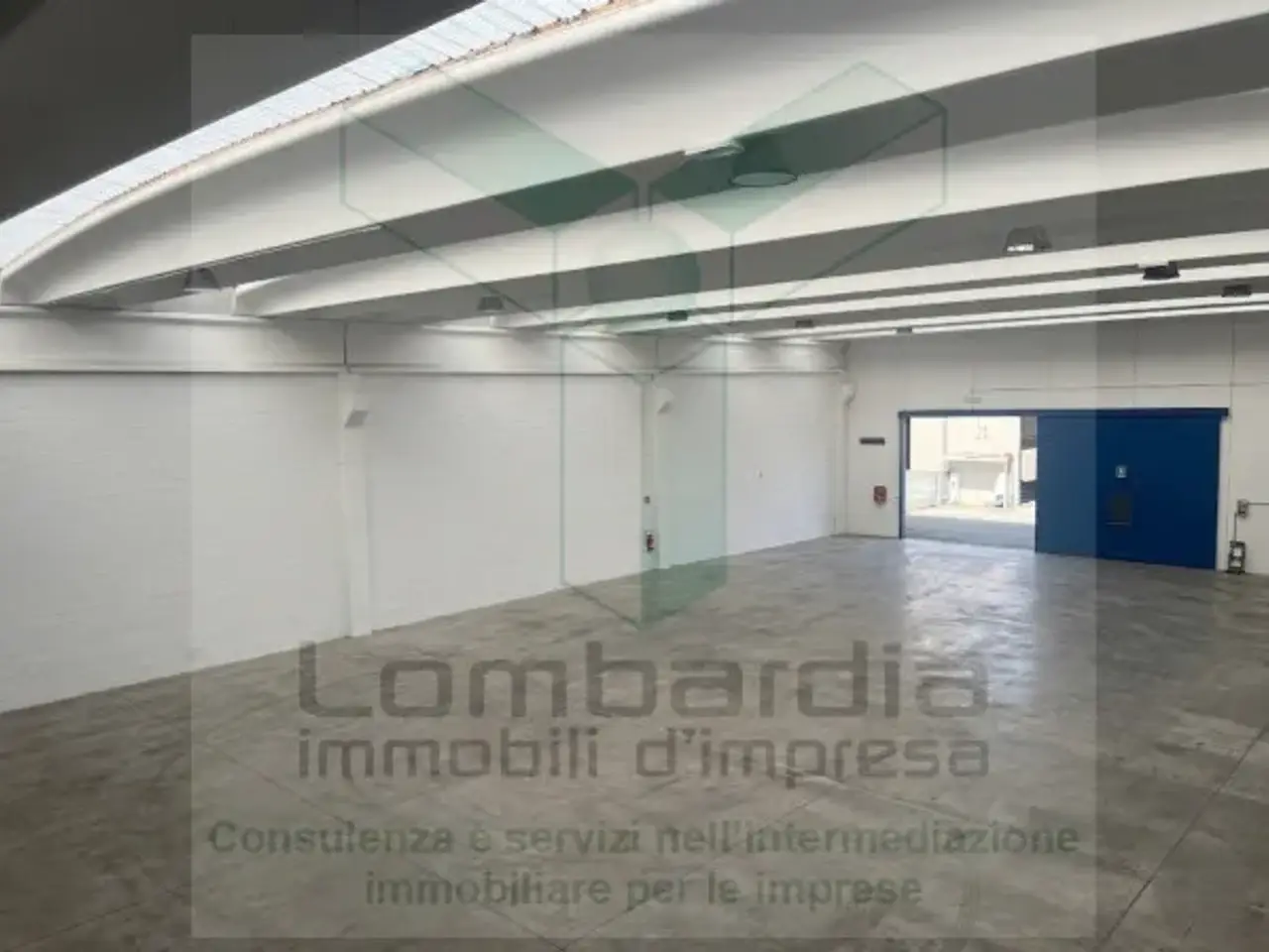 Capannone in Via Cavalieri di Vittorio Veneto, Bergamo, {3} - Foto 1