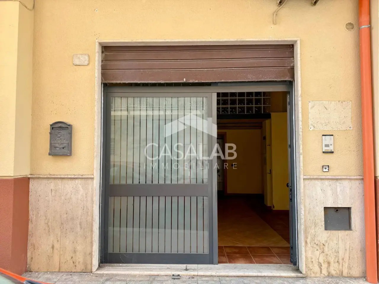 Negozio in Via Campania, Carini, {3} - Foto 1