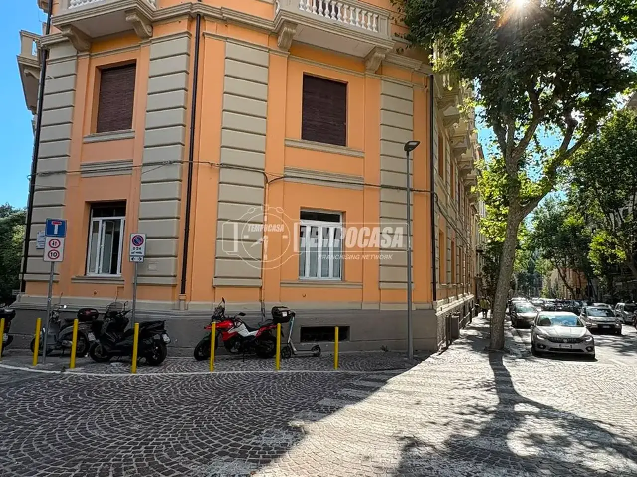 Negozio in Vicoletto Domenico Cimarosa, Napoli, {3} - Foto 2