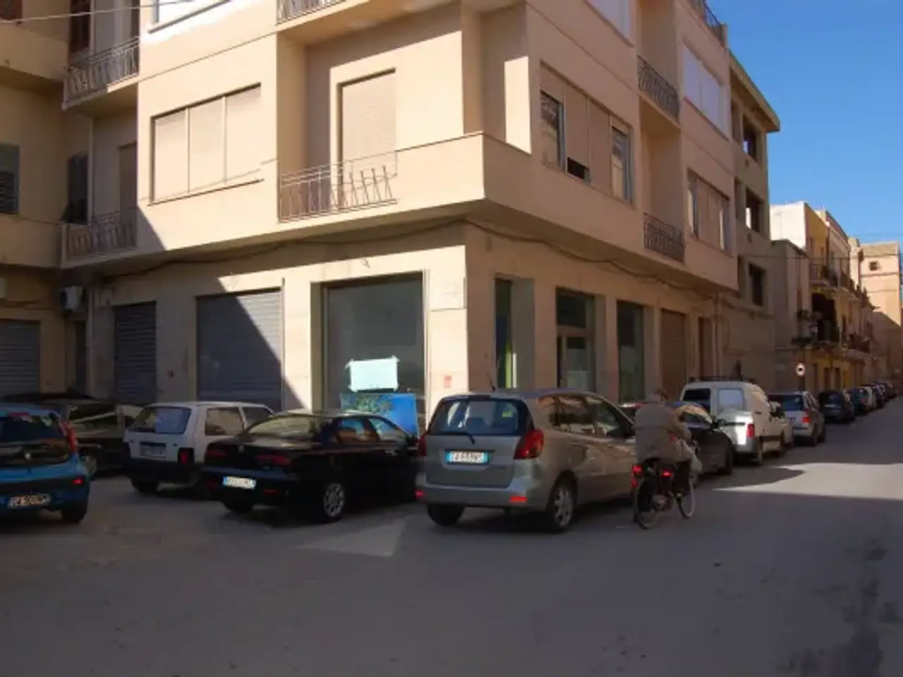Negozio in Via Frisella, Marsala, {3} - Foto 1
