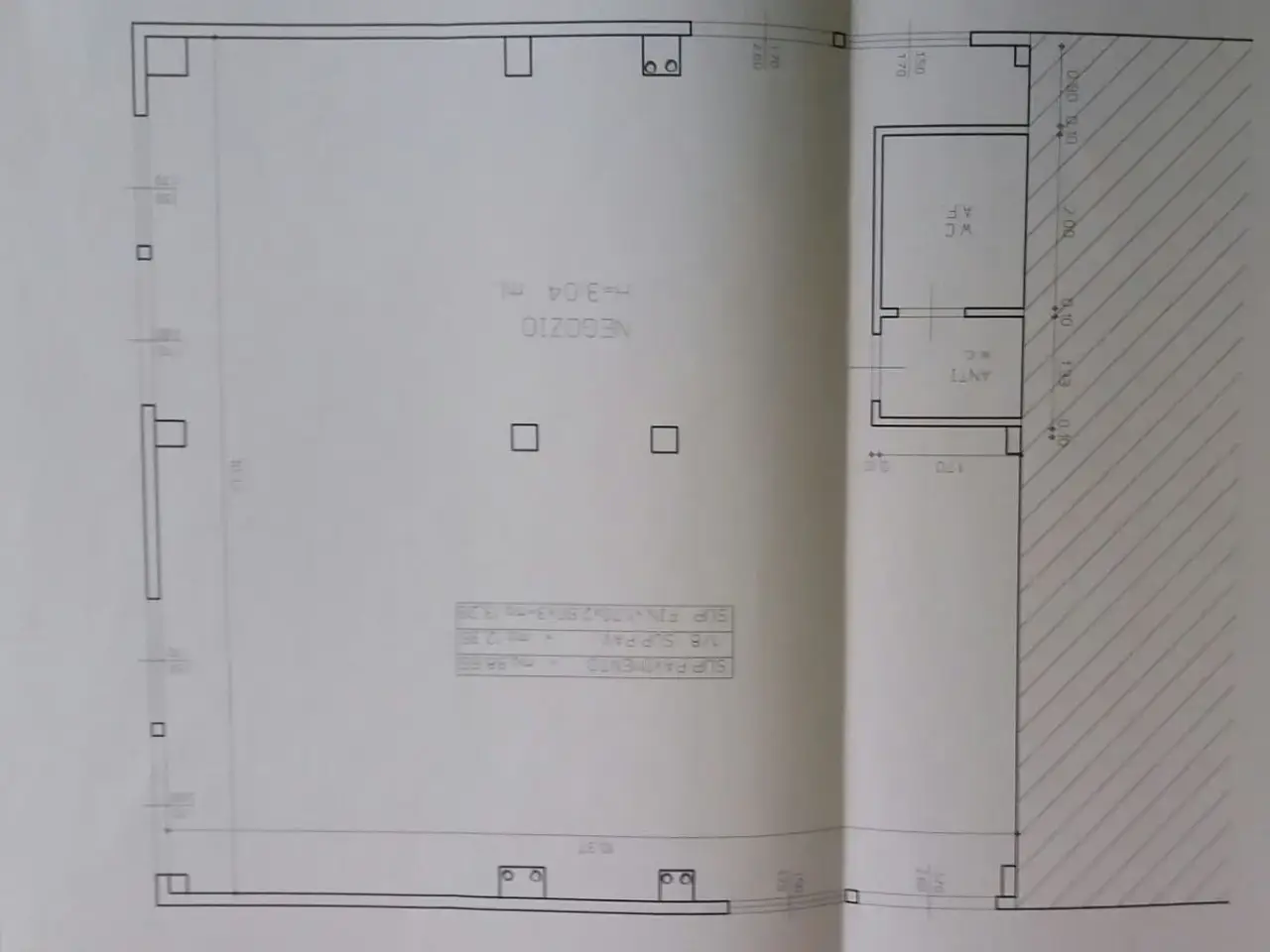 Locale commerciale in , Cascina, {3} - Planimetria 1
